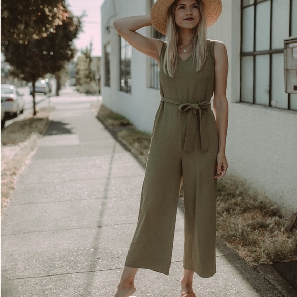 EVERLANE GoWeave Japanese Wide Leg Olive Belted Cottage Boho Comfy Luxe Jumpsuit - Picture 2 of 10